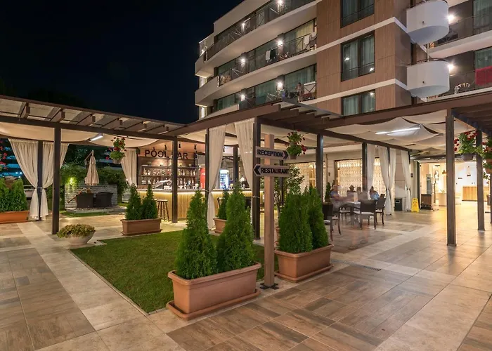 狮阳海滩酒店 4* 阳光海滩