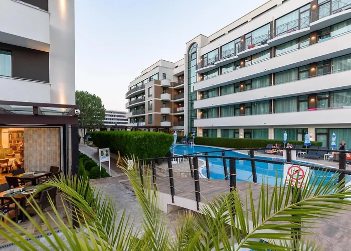 狮阳海滩酒店 酒店 4*