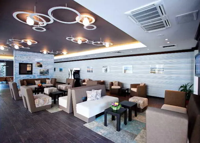 狮阳海滩酒店 酒店 4*