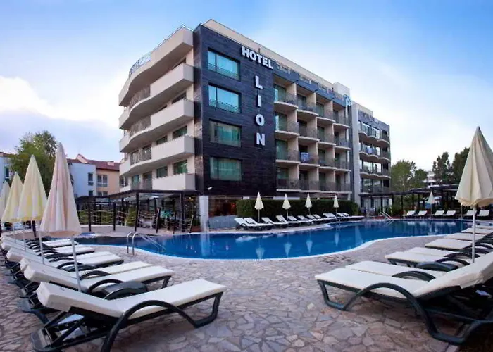 狮阳海滩酒店 4* 阳光海滩