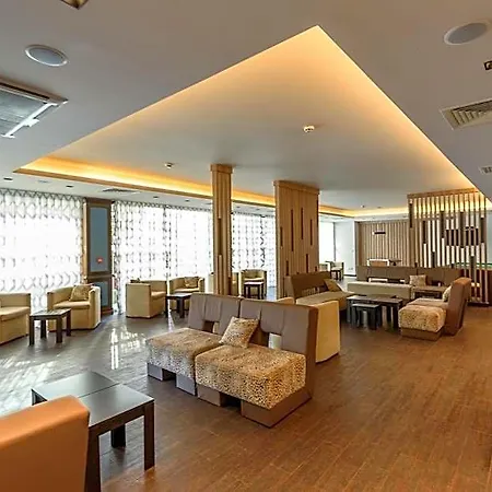 Hotel Lion Sunny 4*