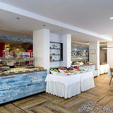 Hotel Lion Sunny 4*