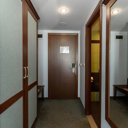 Lion Sunny Hotell 4*