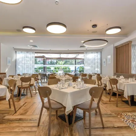 Lion Sunny Hotell Slăntjev Brjag