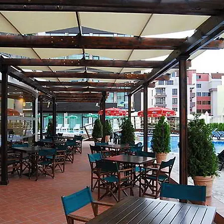 Lion Sunny Hotell 4*