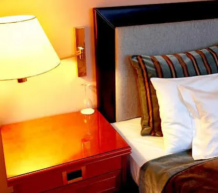 Hotell Lion Sunny 4*